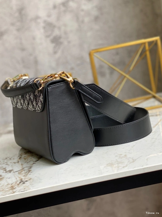 Cheap VUITTON 1854 TWIST LOUIS MM SINCE 0715